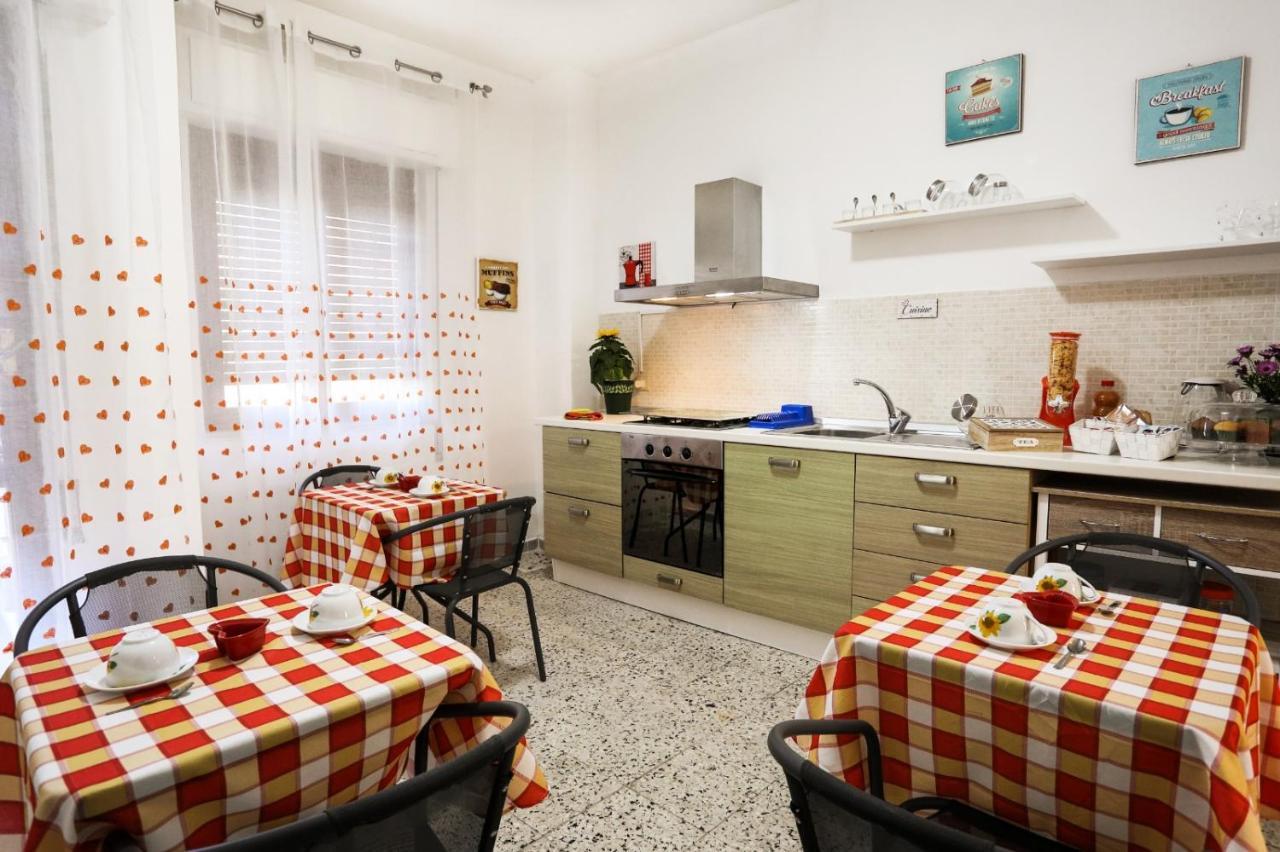 A Casa Di Fra' Bed & Breakfast Палермо Екстериор снимка